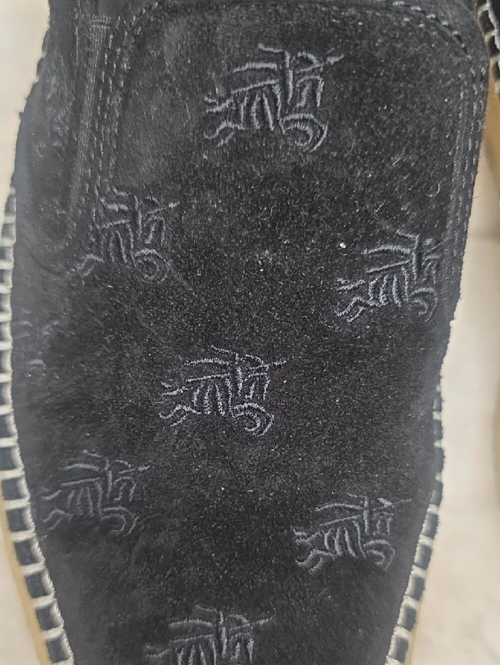 Burberry Sudbury Black Suede Platform Slip-On Loafers with Embroidered Motif - Picture 3 of 8